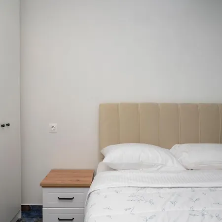 Διαμέρισμα Poseidon Girni Sea View