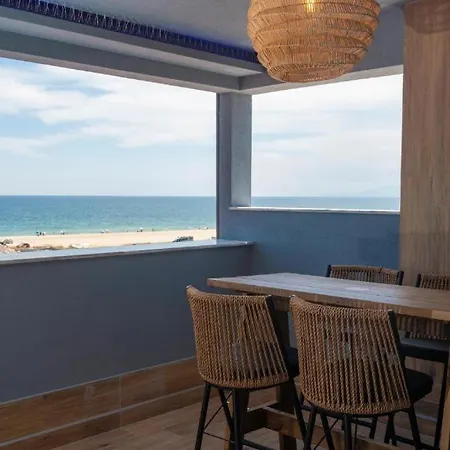 Poseidon Girni Sea View * Paralía