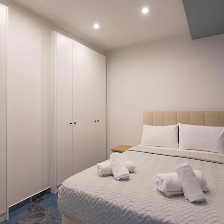 Poseidon Girni Sea View *