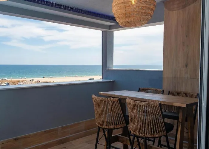 Poseidon Girni Sea View * Paralía